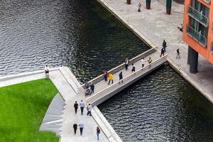پلی-با-طراحی-جالب-در-لندن